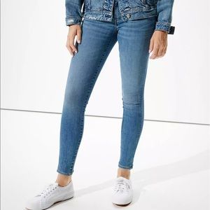 AE | Medium Wash Jegging Jeans